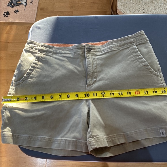 Royal Robbins Shorts - Picture 9 of 11